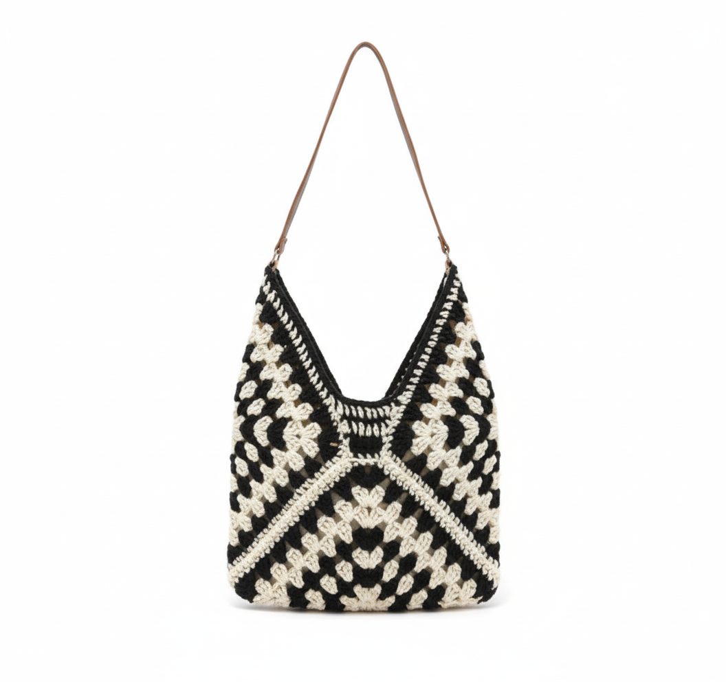 CARTERA DE TEJIDO BEIGE CON NEGRO
