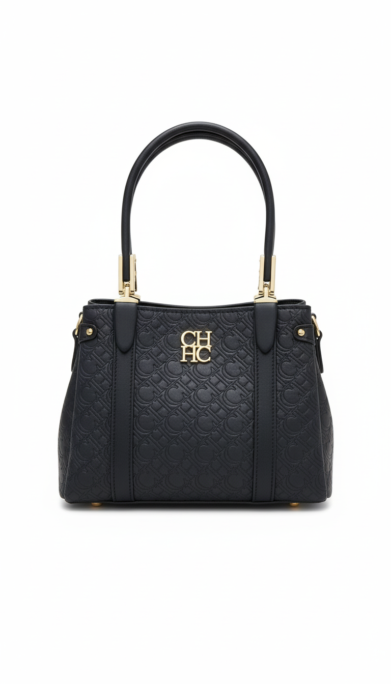 CARTERA DE PLASTICO NEGRO CON CH DORADO