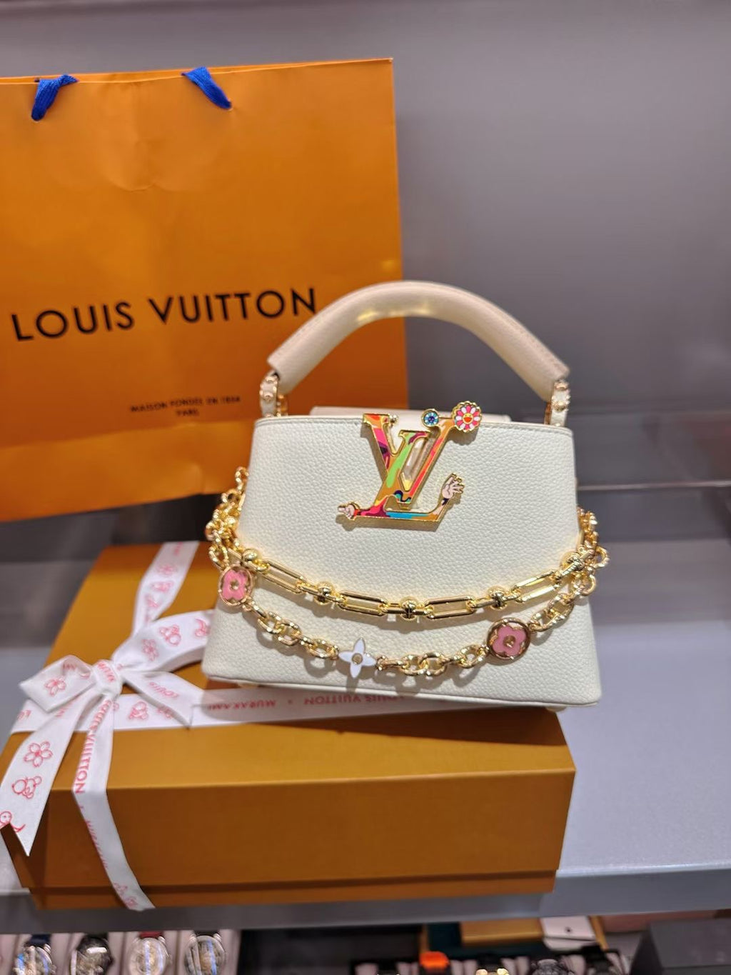 Cartera LV