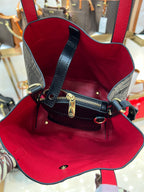 CARTERA DE MANO CAROLINA HERRERA MINI CON PAÑUELO Y CANDADO (INCLUYE LLAVE)